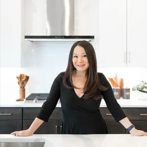 Janet Lee, Real estate agent and advisor